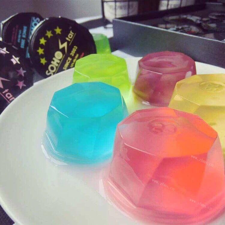 好吃的鸡尾酒水果果冻