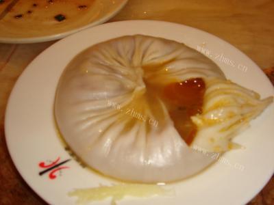 好吃的蟹黄包做法图解4)