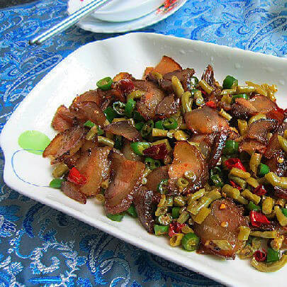 美味的萝卜皮炒猪脸肉