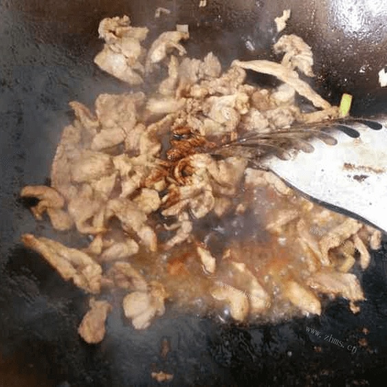 家常菜土豆片炒肉做法图解4)