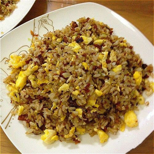 简单吃肉丝酱油蛋炒饭