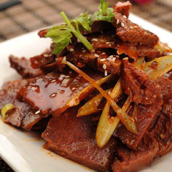 自制薄荷爆炒牛腱肉