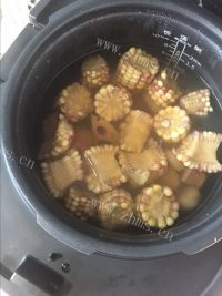 滋阴润燥时蔬马蹄汤做法图解5)