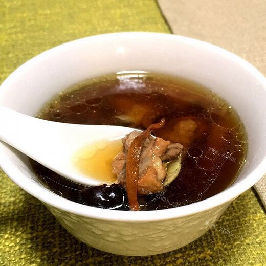 营养的海参干贝丝瓜汤