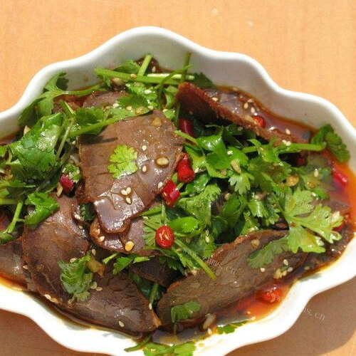 可口的香菜牛肉羹