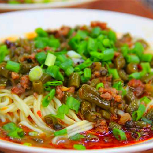 家常肉末豆角面