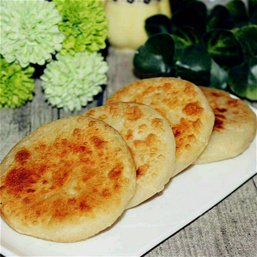 美味的豆角肉馅饼