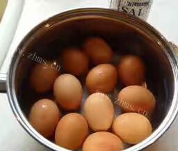 煮鸡蛋做法图解5)