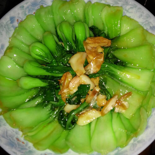 简单蒜茸炝拌小白菜