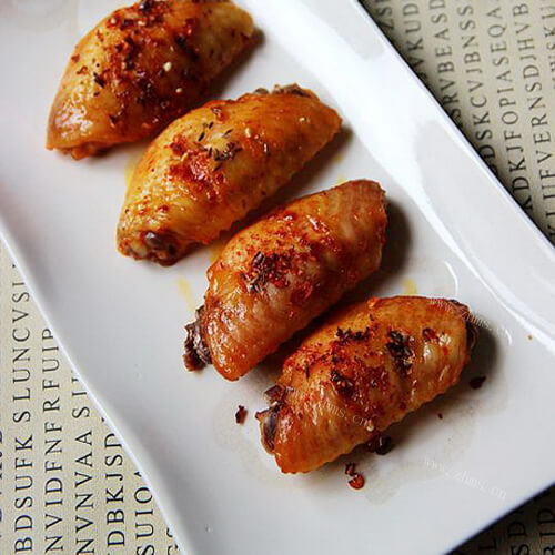 美食法式黑椒烤鸡翅