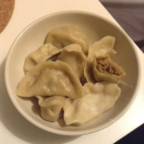 美味的白菜猪肉馅饺子