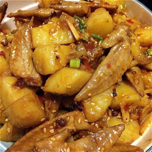 自制葡萄酒焖土豆鸡翅