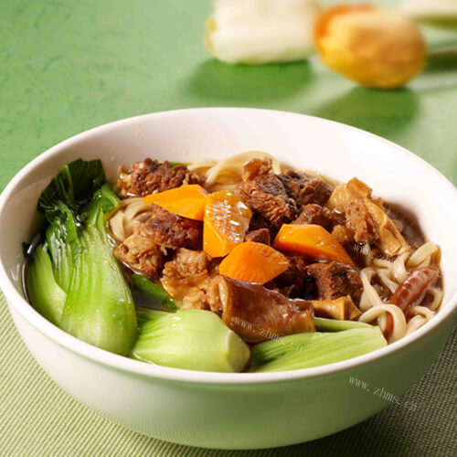 牛肉板面
