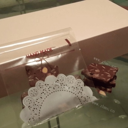 香脆的巧克力杏仁饼干做法图解17)