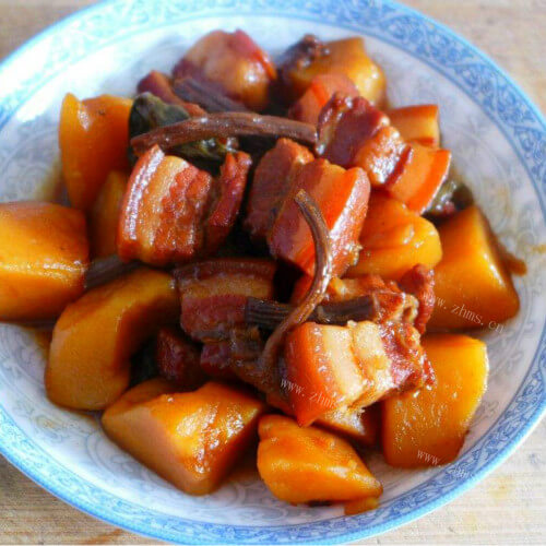 红烧肉炖土豆
