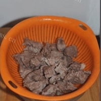 美味咖喱牛腩做法图解2)