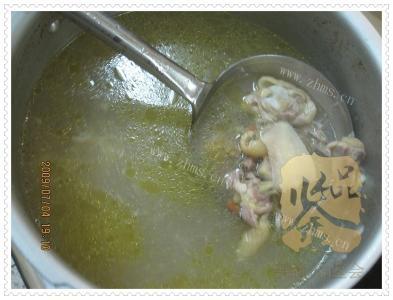 家常榴莲煲鸡做法图解4)