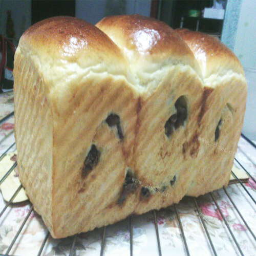 甜美蜜豆小千层面包