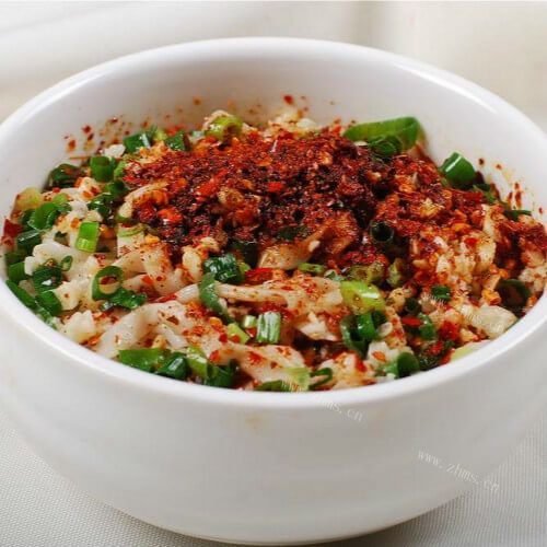美味的家庭版油泼面