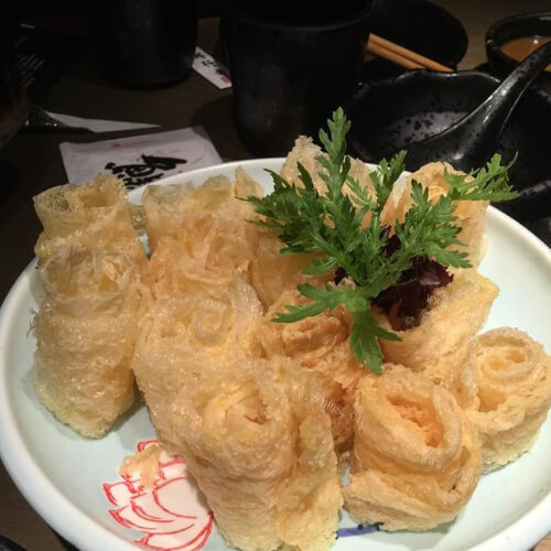 美味的炸腐皮金针磨