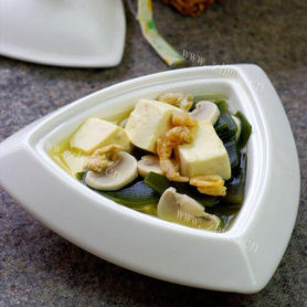 营养的豆腐海带汤