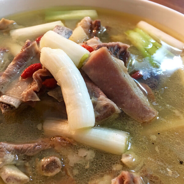 滋补鹿茸红参炖羊肉