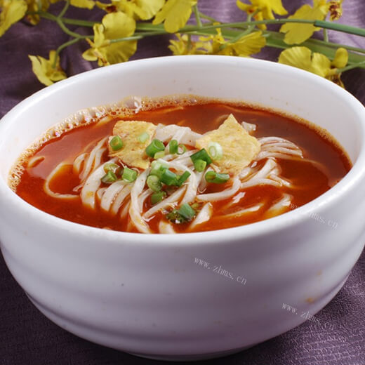 美味番茄汤切面