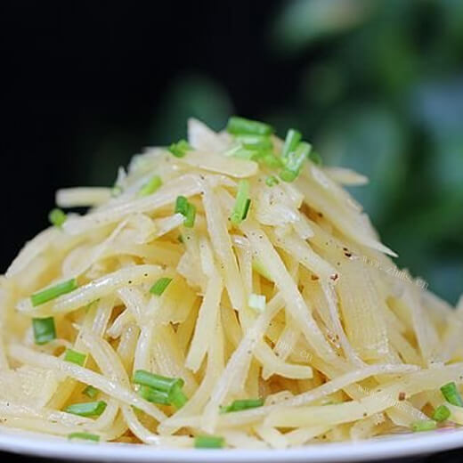 自制酸辣土豆丝