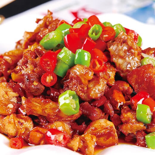 家常花生油炒鸡