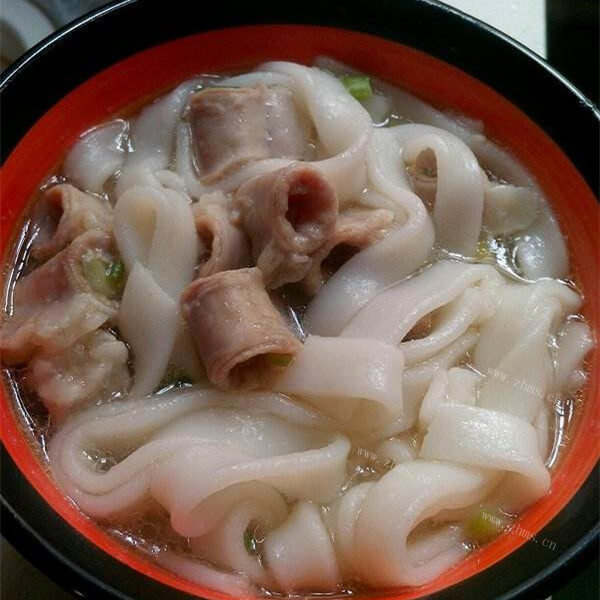细娕爽口的三鲜汤河粉