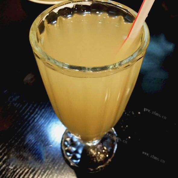粉色蜜桃汁