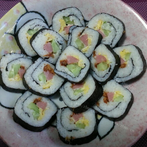 方便的紫菜包饭卷