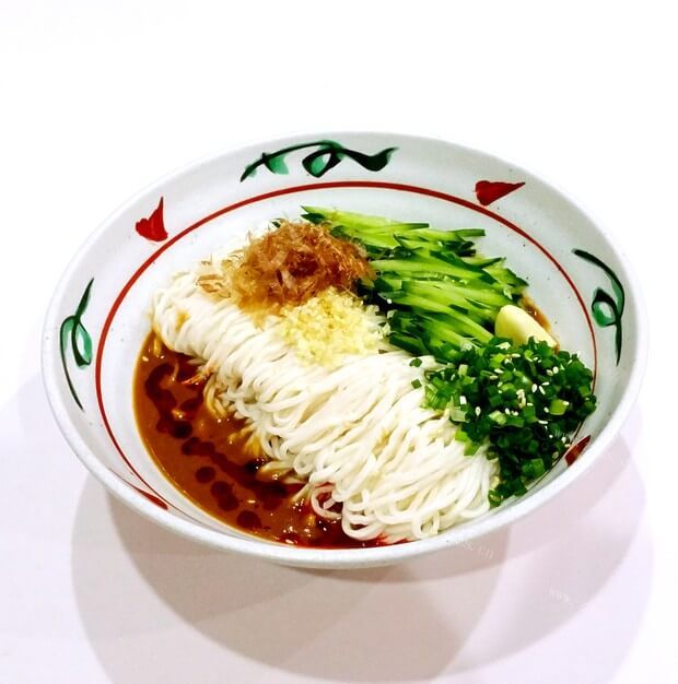 好吃的菠菜汁麻酱拌面