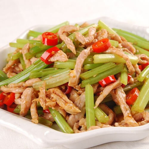 家常芹菜炒肉丝