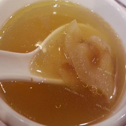 美味的大蒜姜味肉片汤