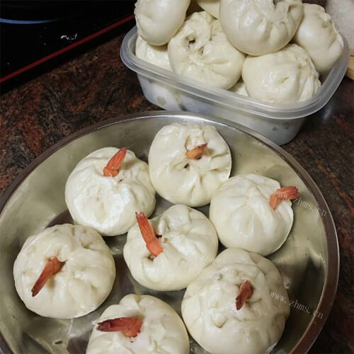 美味的虾肉包