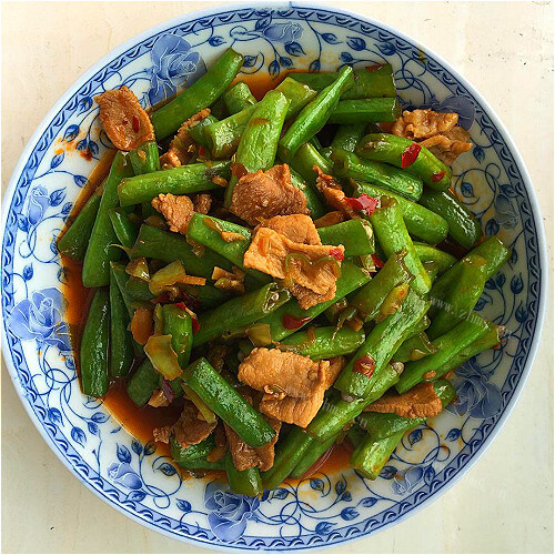 吃出夏天的味道孜香四季豆炒肉