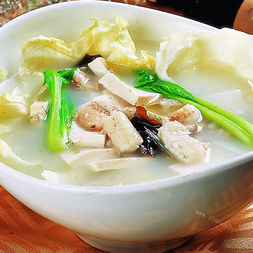 奶白色龙头鱼滚豆腐