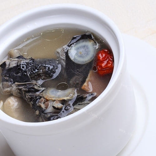 养生汤花旗参瘦肉炖汤
