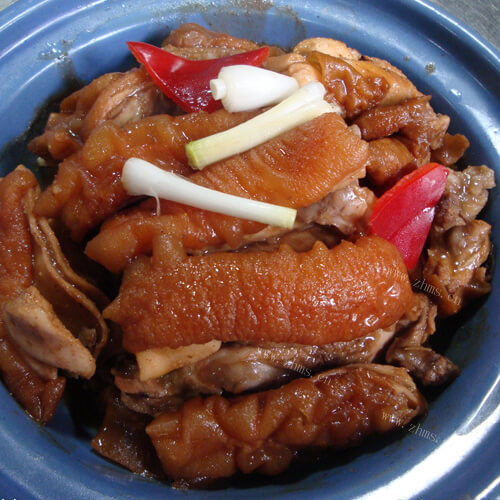 可口的红烧兔肉