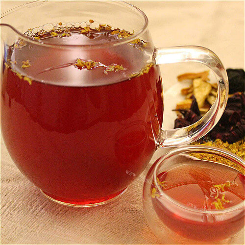 美味的蜂蜜酸梅汤
