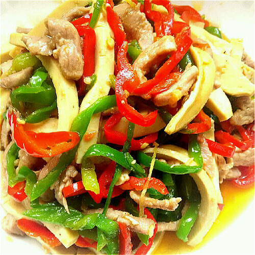 香辣的大辣椒炒肉