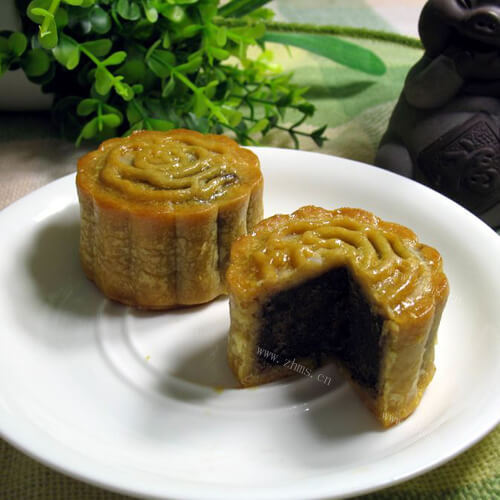 甜甜的广式核桃豆沙月饼