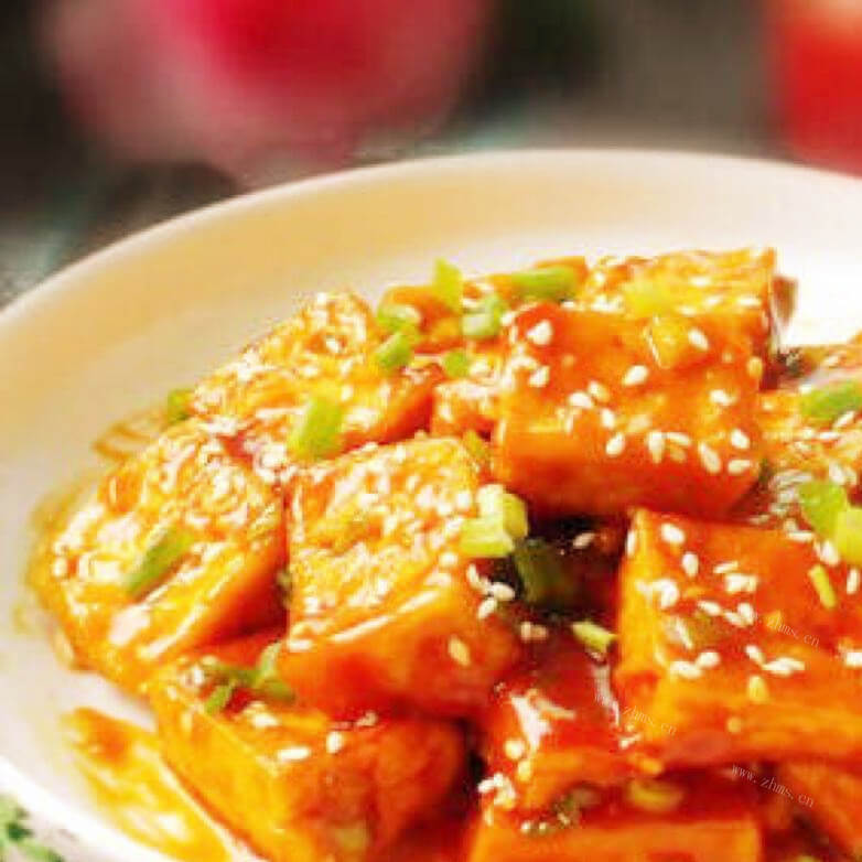 美味的番茄炒煎酿豆腐干
