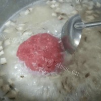 美味的香菇瘦肉粥的做法图解四