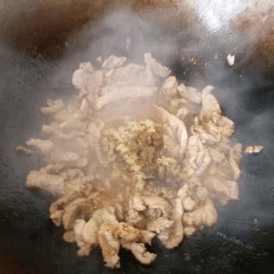 家常菜土豆片炒肉做法图解3)