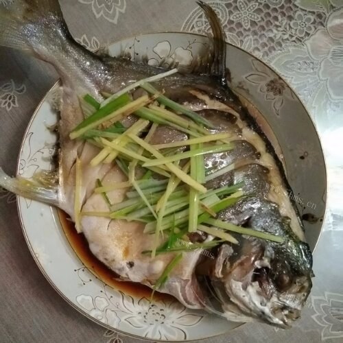清蒸平鱼
