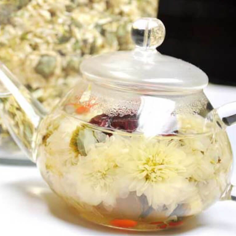 爽口的菊花蜂蜜冰糖水