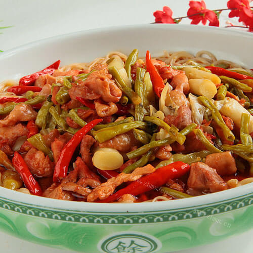 爽口双椒鸡捞面