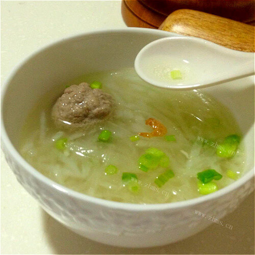美味白萝卜牛肉丸汤